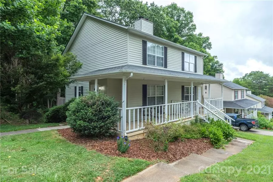 133 Rocking Porch RDG, Asheville, NC 28805