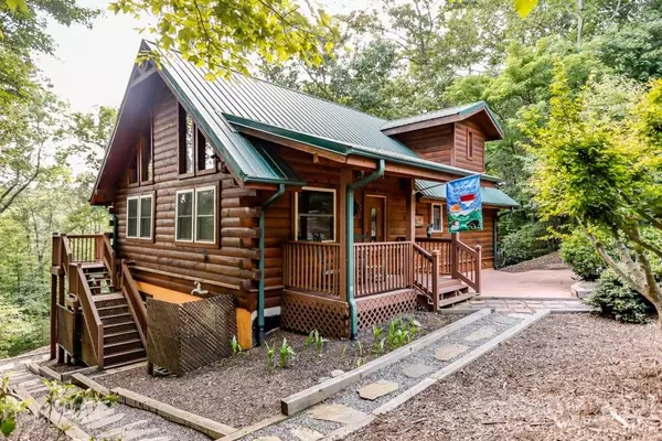 134 Old Crows DR, Lake Lure, NC 28746