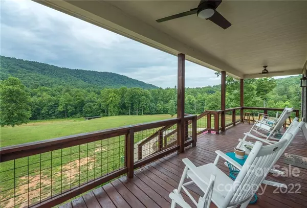 Saluda, NC 28773,229 Red Horse LN