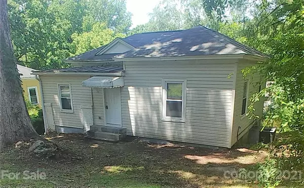 72 Walnut ST, Great Falls, SC 29055