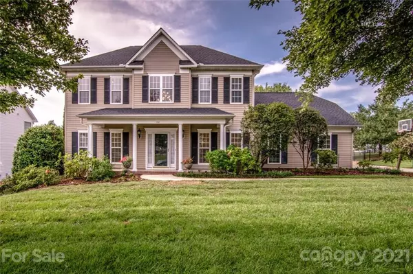 106 Elmhurst LN, Mooresville, NC 28115