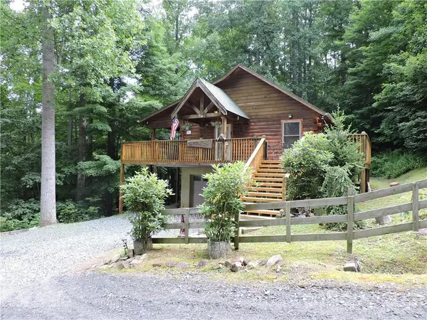 Bakersville, NC 28705,201 Katie LN