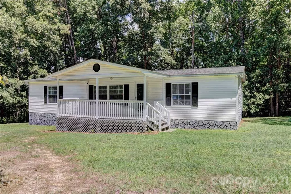 Kings Mountain, NC 28086,205 Green Meadows DR