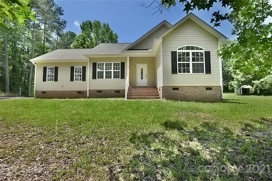 470 Whispering Pines DR, Catawba, SC 29704