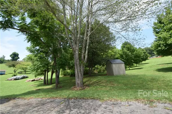 Rutherfordton, NC 28139,00 Hunting DR