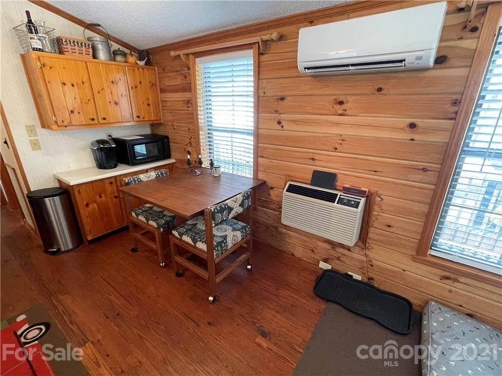 New London, NC 28127,109 Marina DR