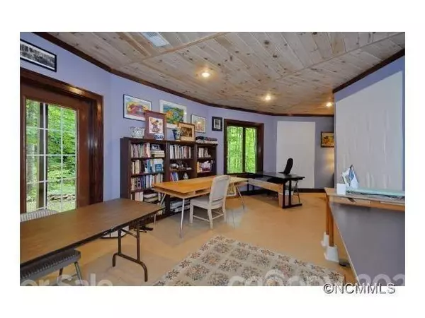 Cullowhee, NC 28723,76 Falling Waters RD