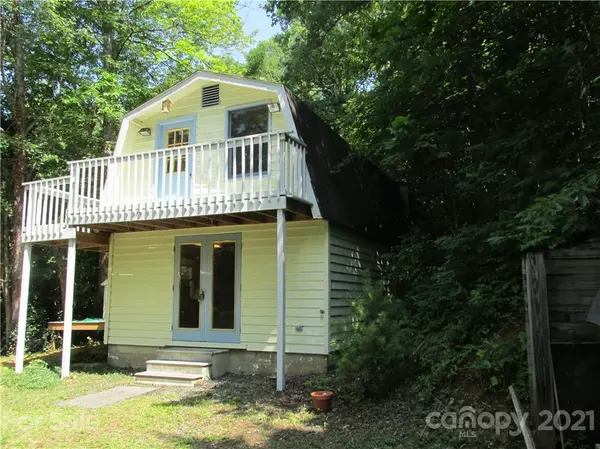 Sylva, NC 28779,367 Elk RD