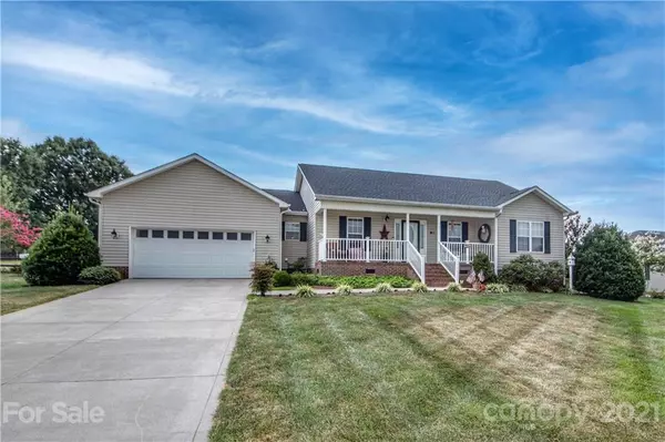 123 Mallory LN, Statesville, NC 28625