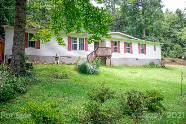 Saluda, NC 28773,295 Heatherly LN