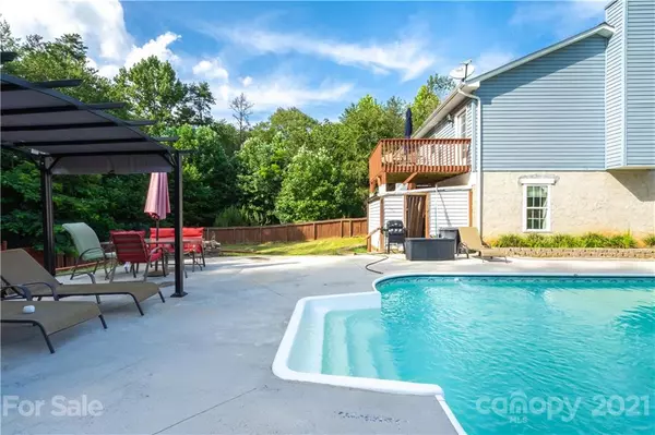 Granite Falls, NC 28630,1302 Trinity PL