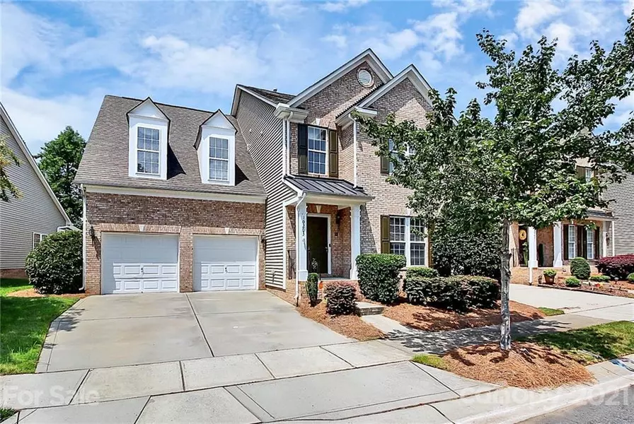 10203 Linksland DR, Huntersville, NC 28078