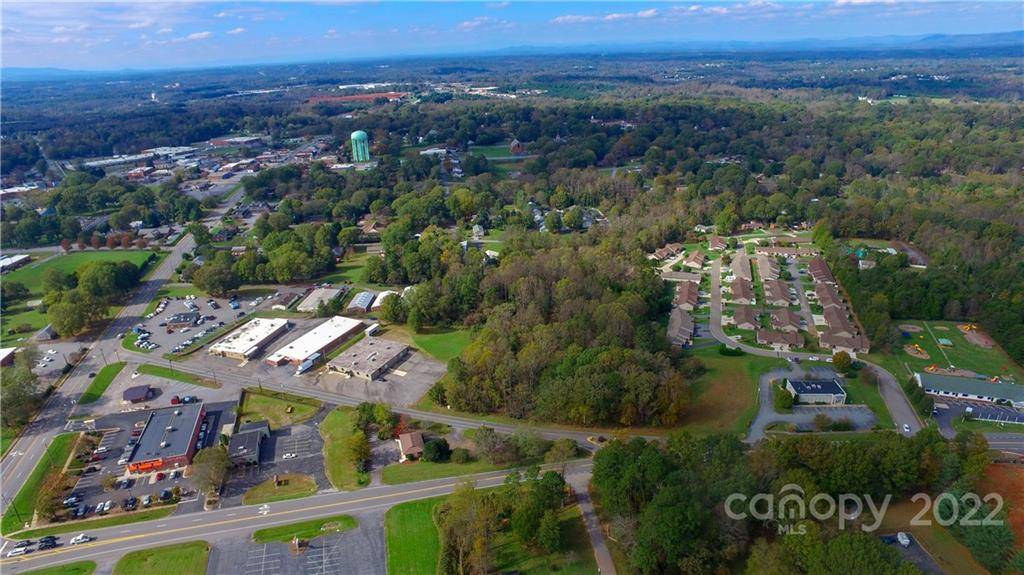 Conover, NC 28613,201 Rock Barn RD NE #1A