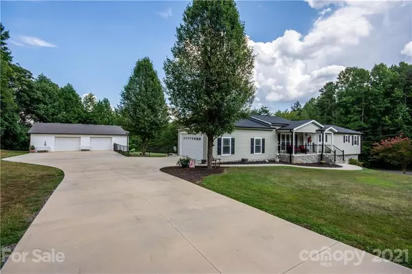 312 River Run RD, Statesville, NC 28625