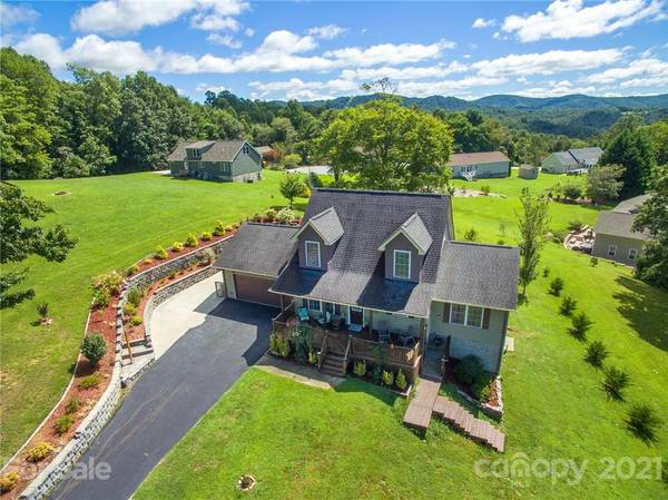 308 Scenic Ridge DR, Hendersonville, NC 28792