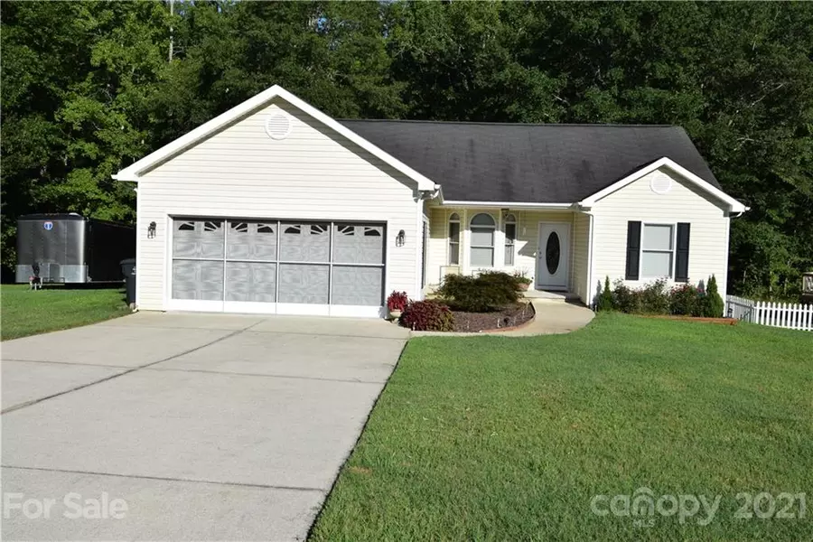 341 Quinn RD, Clover, SC 29710