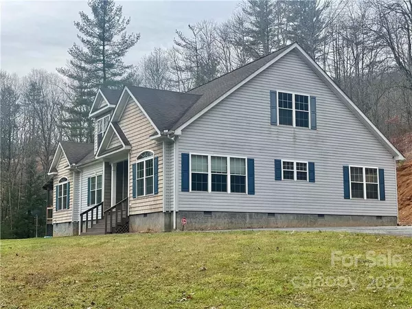 85 Johnson RD, Newland, NC 28657