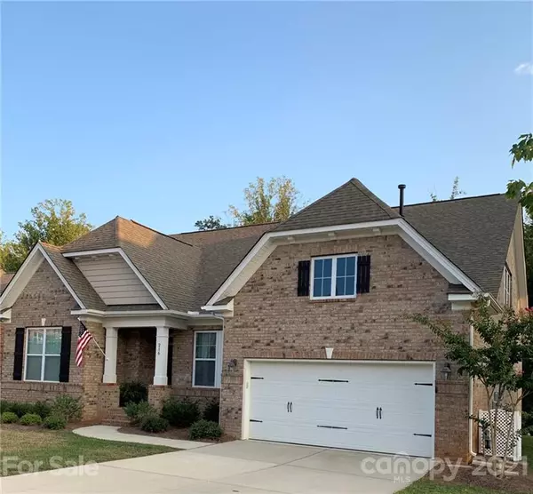 216 Alexandria DR, Mooresville, NC 28115