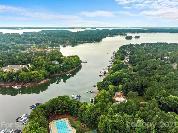 Mooresville, NC 28117,175 Lake Mist DR