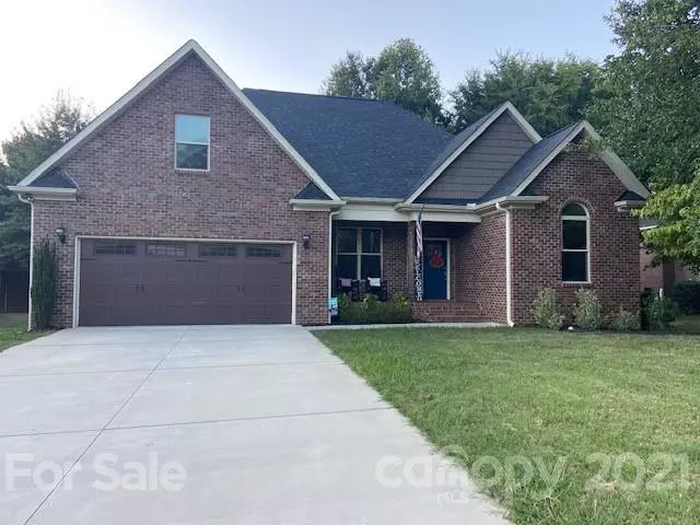 142 Bald Cypress LN, Mooresville, NC 28115