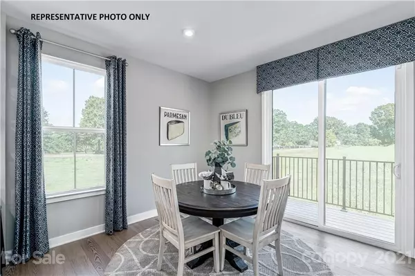 Charlotte, NC 28217,3637 S Tryon ST #1011 D