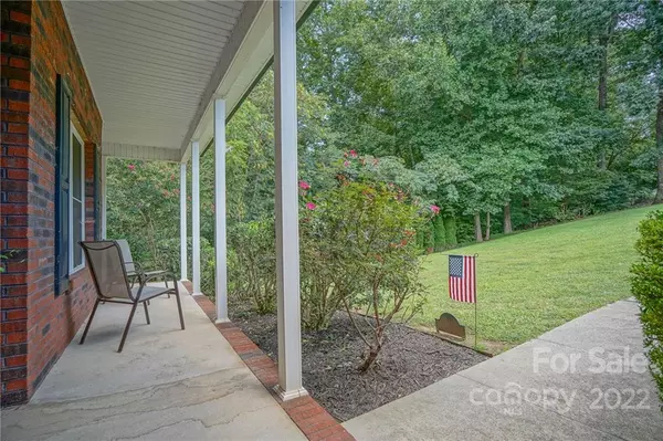 Statesville, NC 28677,124 Sunset View LN