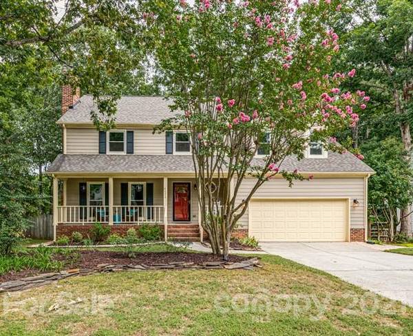 2325 Hunters Bluff DR, Matthews, NC 28105