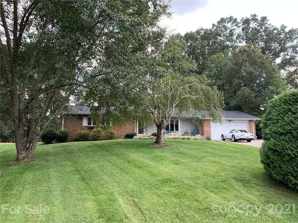 Hendersonville, NC 28791,308 Melissa WAY