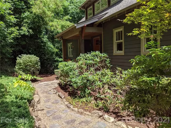 Asheville, NC 28803,50 Amber LN