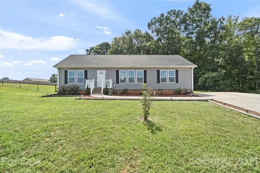 1153 Carson James DR, Boonville, NC 27011