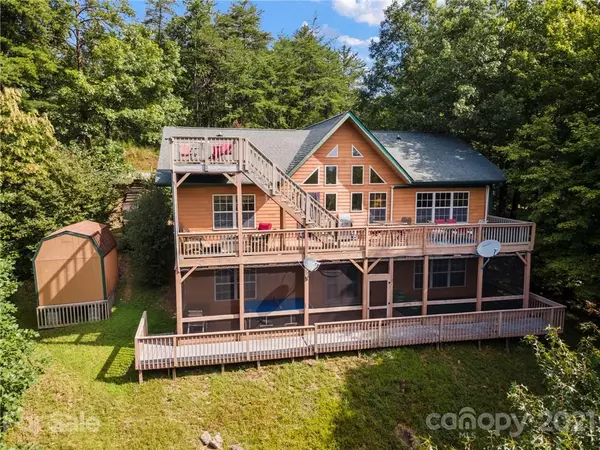 Lake Lure, NC 28746,189 Cameron LN