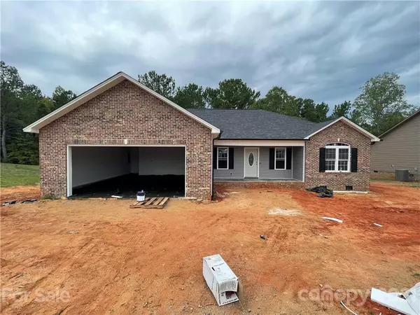 1799 Burke LN, Maiden, NC 28650