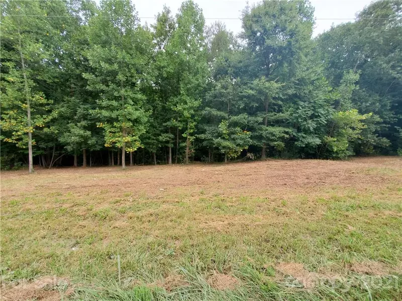 000 Lookout Dam RD #4, Statesville, NC 28625