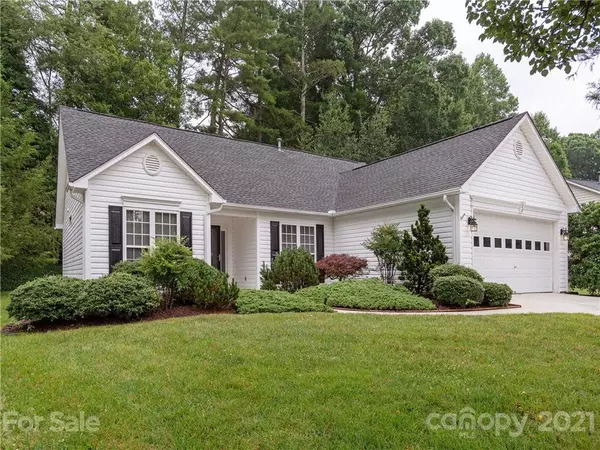 128 Stonehollow RD, Fletcher, NC 28732