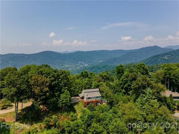 395 Sunrise SMT, Asheville, NC 28804