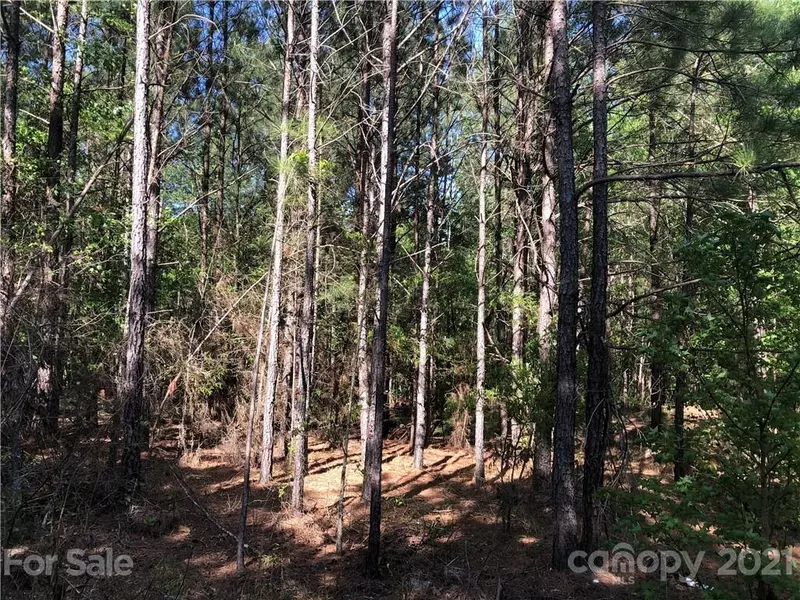 429 Taylor RD, Lugoff, SC 29078