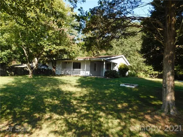 110 Blue Ridge RD, Campobello, SC 29322