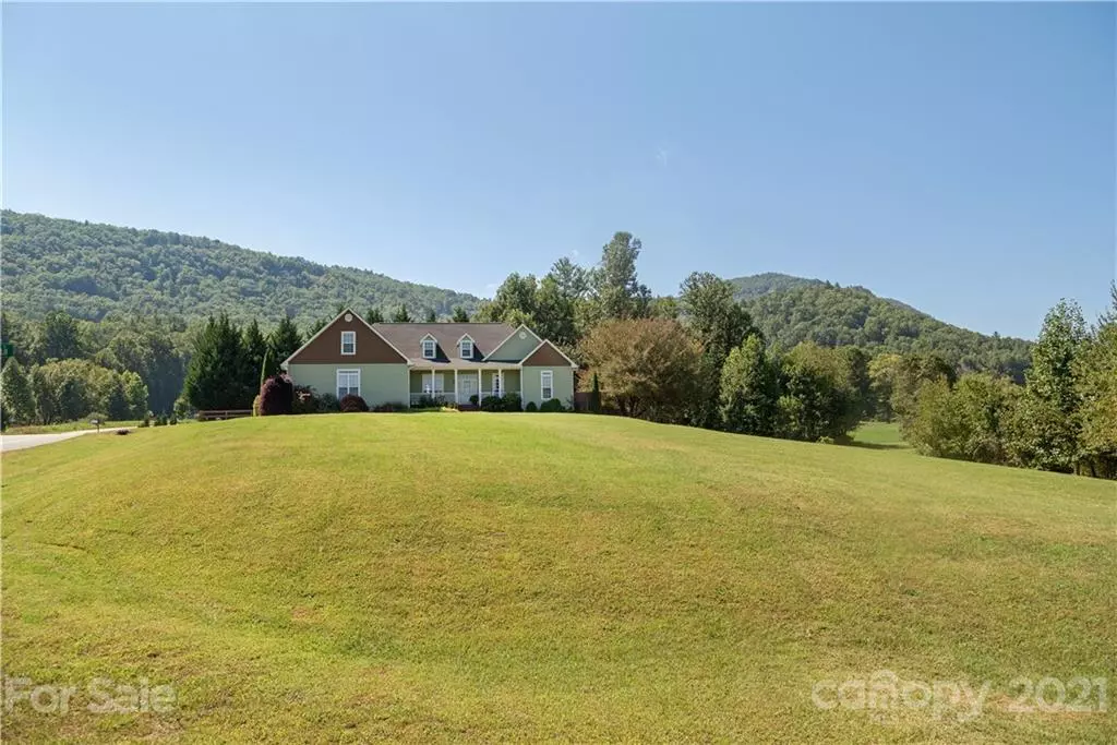 Hendersonville, NC 28739,180 Old Gait DR