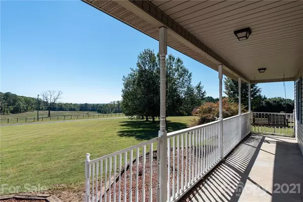 Vale, NC 28168,1571 Northbrook III School RD