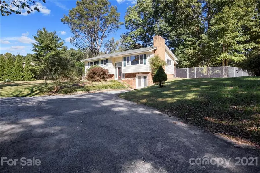 20 Baldwin CT, Arden, NC 28704
