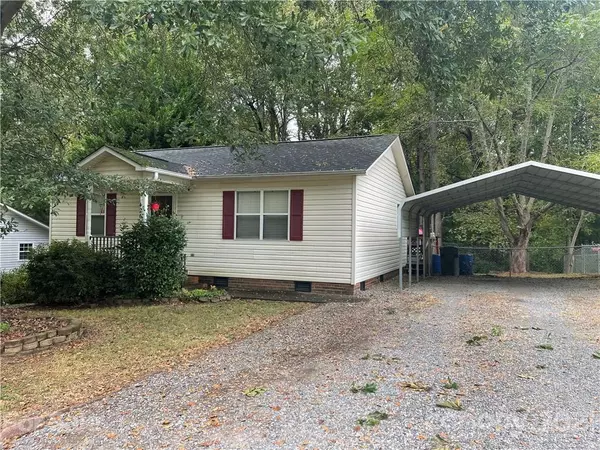 426 W Ballard ST, Cherryville, NC 28021