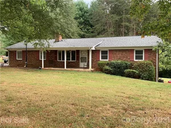 4022 Carlton DR, Claremont, NC 28610