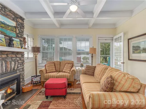 Lake Junaluska, NC 28745,115 Chapel DR