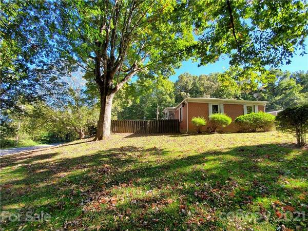 230 Tracy Grove RD #18, 19, Hendersonville, NC 28792