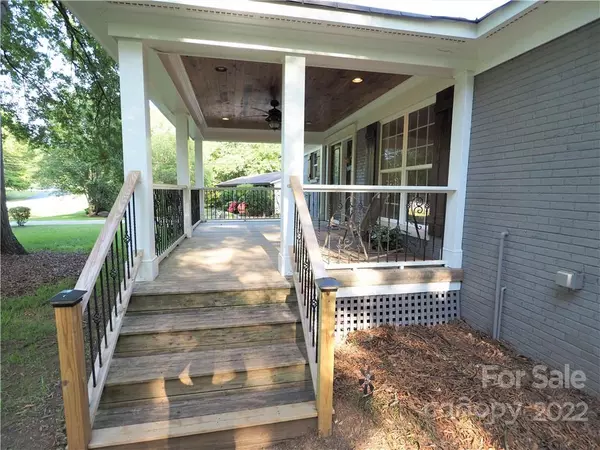 Pineville, NC 28134,300 Amon LN