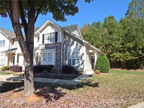 4633 Silk Tree LN, Rock Hill, SC 29732