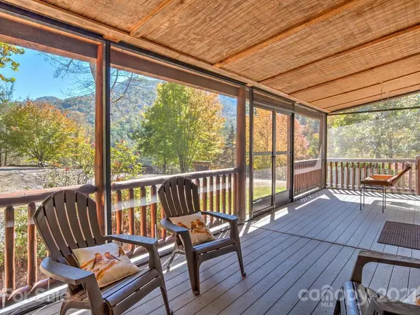 Cullowhee, NC 28723,517 Johns Creek RD