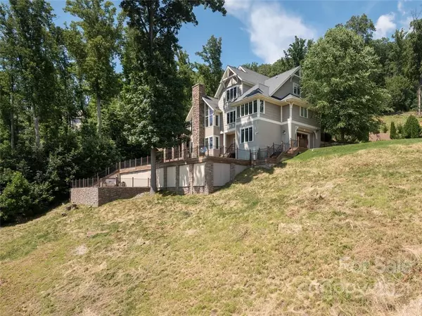 Asheville, NC 28803,68 Crestridge DR