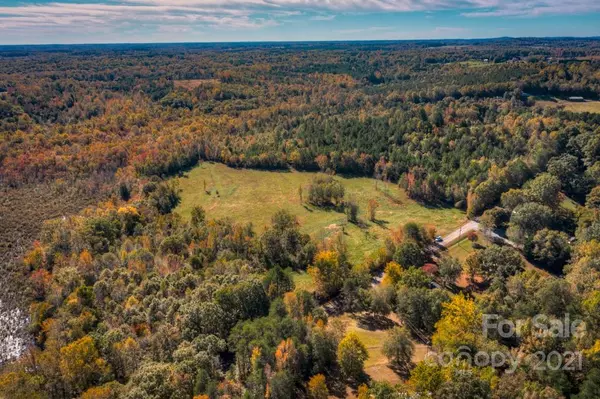 000 Old Melvin Hill RD, Campobello, SC 29349