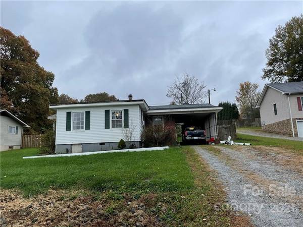 135 Powell ST, Hendersonville, NC 28792